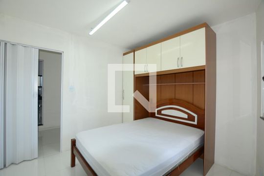 Quarto de apartamento para alugar com 1 quarto, 30m² em Vicente de Carvalho, Rio de Janeiro