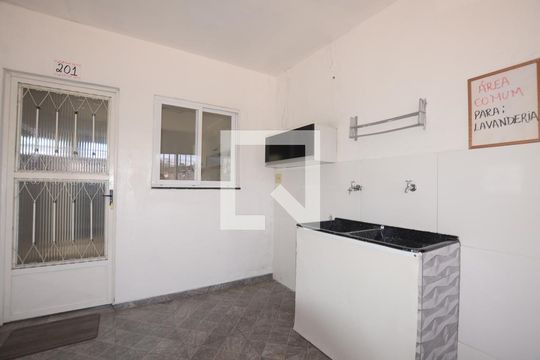 Área de Serviço de apartamento para alugar com 1 quarto, 30m² em Vicente de Carvalho, Rio de Janeiro
