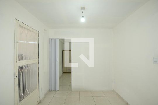 Sala de apartamento para alugar com 1 quarto, 28m² em Vicente de Carvalho, Rio de Janeiro
