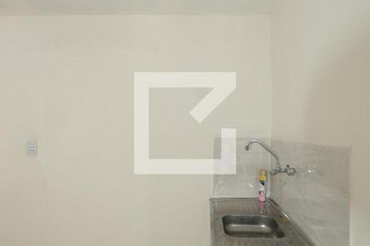 Cozinha de apartamento para alugar com 1 quarto, 28m² em Vicente de Carvalho, Rio de Janeiro