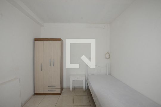 Quarto de apartamento para alugar com 1 quarto, 28m² em Vicente de Carvalho, Rio de Janeiro