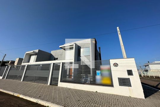 Fachada de casa à venda com 2 quartos, 141m² em Scharlau, São Leopoldo