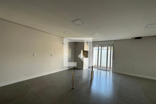 Cozinha de casa à venda com 2 quartos, 141m² em Scharlau, São Leopoldo