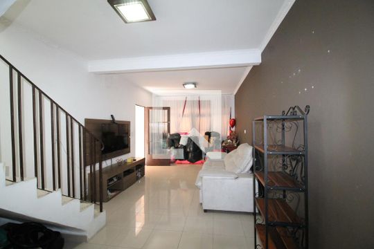 Sala de casa à venda com 2 quartos, 125m² em Jardim Santa Maria, São Paulo