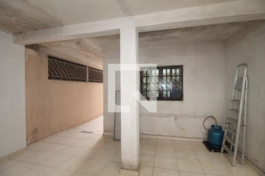 Quintal de casa à venda com 2 quartos, 125m² em Jardim Santa Maria, São Paulo