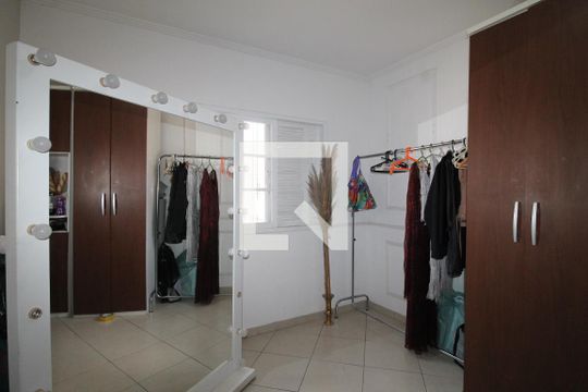 Quarto Suíte 1 de casa à venda com 2 quartos, 125m² em Jardim Santa Maria, São Paulo