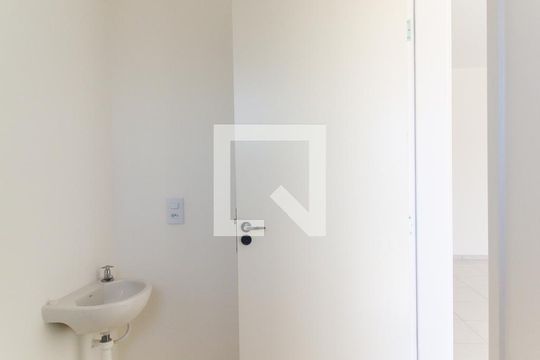 Banheiro de apartamento à venda com 1 quarto, 36m² em Vila Granada, São Paulo