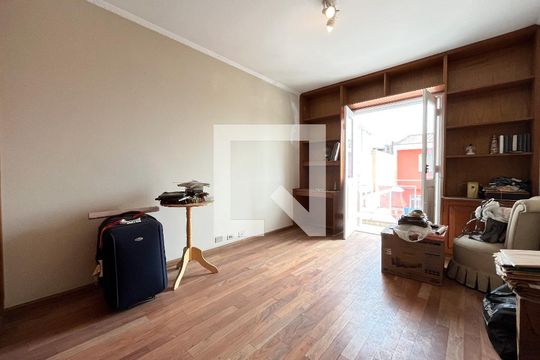 Quarto 1 de casa à venda com 5 quartos, 500m² em Vila Campestre, São Paulo