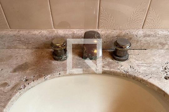 Lavabo de casa à venda com 5 quartos, 500m² em Vila Campestre, São Paulo