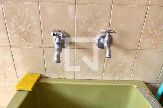 Área de Serviço de casa à venda com 5 quartos, 500m² em Vila Campestre, São Paulo