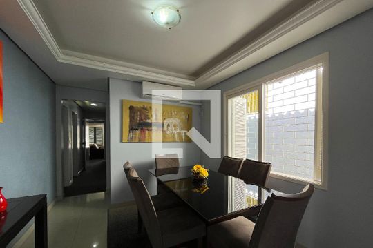 Copa de casa à venda com 3 quartos, 248m² em Medianeira, Porto Alegre