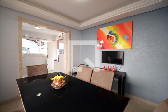 Copa de casa à venda com 3 quartos, 248m² em Medianeira, Porto Alegre