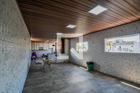 Área de Serviço de casa à venda com 4 quartos, 342m² em Jardim das Maravilhas, Santo André