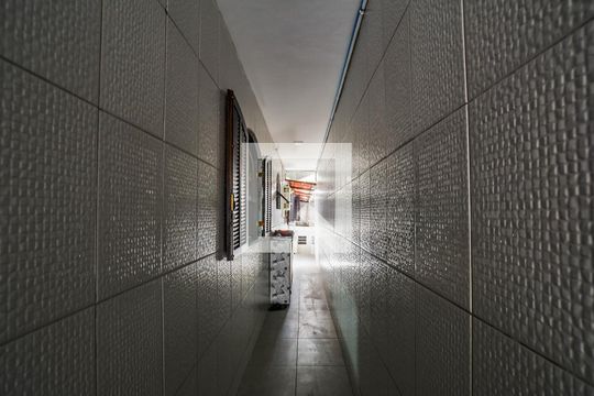 Corredor Externo de casa à venda com 4 quartos, 342m² em Jardim das Maravilhas, Santo André
