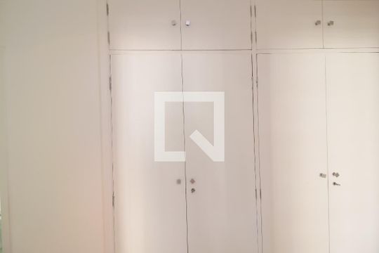 Corredor de apartamento para alugar com 4 quartos, 130m² em Itaim Bibi, São Paulo