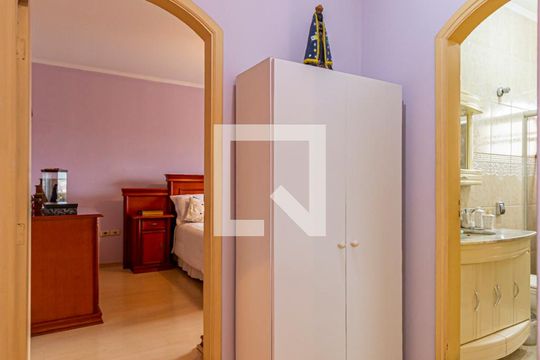 Corredor de casa à venda com 3 quartos, 198m² em Jardim Ipanema, Santo André