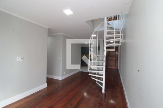 Sala de apartamento para alugar com 3 quartos, 155m² em Mal. Rondon, Canoas