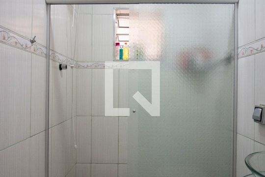Banheiro  de casa à venda com 3 quartos, 100m² em Vila Regina, São Paulo