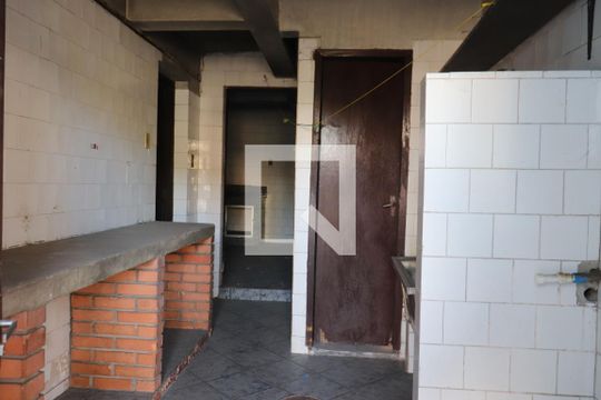Anexo de casa à venda com 4 quartos, 240m² em Centro, São Leopoldo