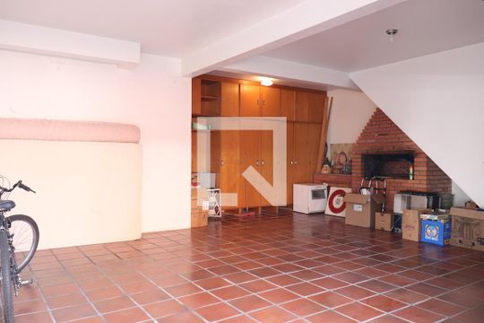 Garagem 03 carros de casa à venda com 4 quartos, 240m² em Centro, São Leopoldo