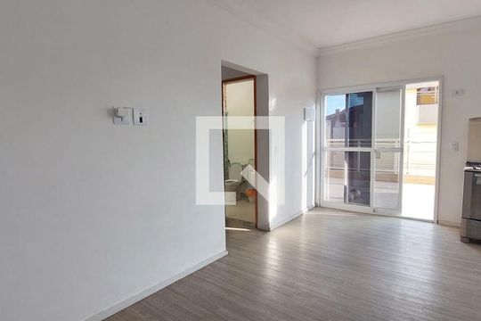 Casa à venda com 4 quartos, 460m² em Parque Novo Oratório, Santo André