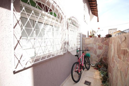 Entrada de casa de condomínio à venda com 2 quartos, 71m² em Santa Monica, Belo Horizonte