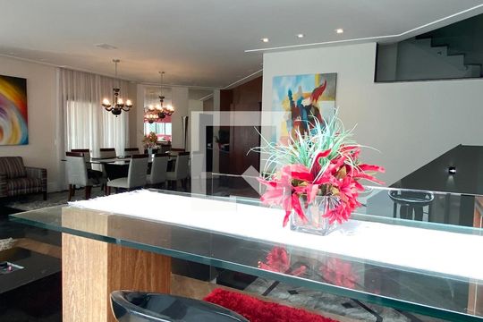 Sala de casa de condomínio à venda com 4 quartos, 3500m² em Alphaville, Santana de Parnaíba