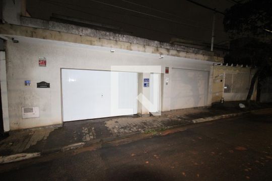 Fachada de casa à venda com 4 quartos, 350m² em Jardim São Paulo(zona Norte), São Paulo