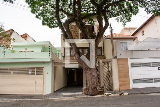 Fachada de casa para alugar com 4 quartos, 270m² em Lapa, São Paulo