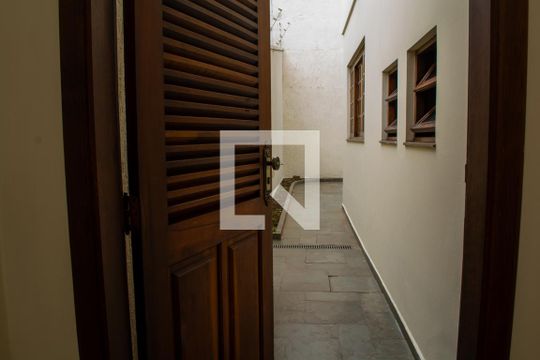 Área comum - Acesso de casa para alugar com 4 quartos, 270m² em Lapa, São Paulo