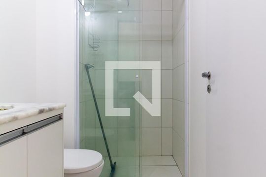 Banheiro de kitnet/studio à venda com 1 quarto, 25m² em Pompeia, São Paulo