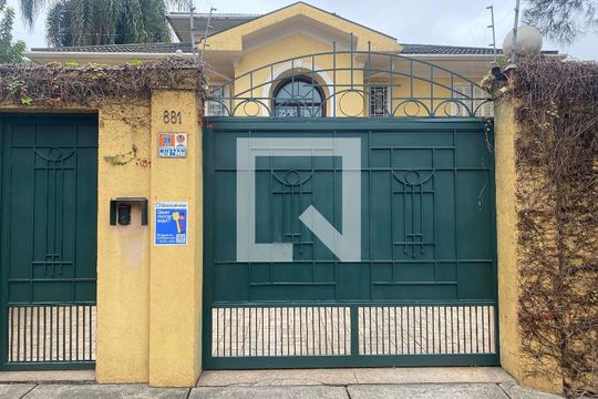 Fachada de casa à venda com 5 quartos, 880m² em Santo Amaro, São Paulo