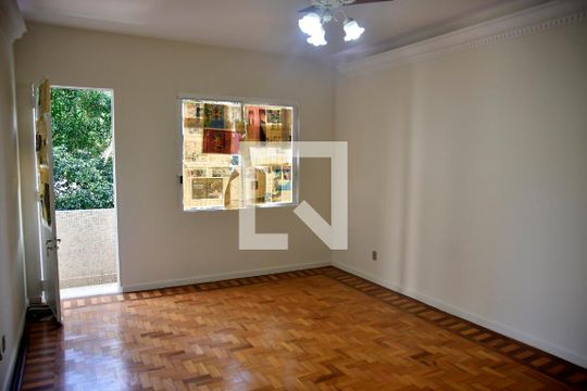 Sala de apartamento à venda com 3 quartos, 145m² em Vila Buarque, São Paulo