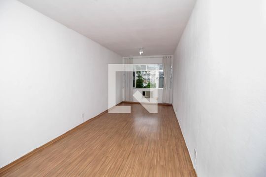 Quarto de kitnet/studio à venda com 1 quarto, 42m² em São Cristóvão, Rio de Janeiro