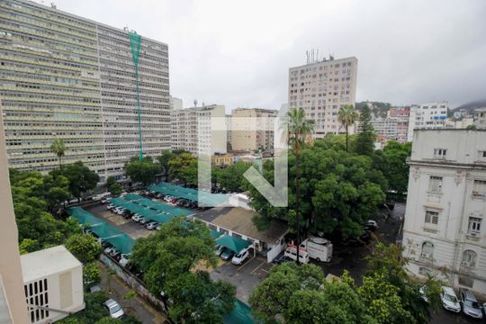 Vista do Quarto de kitnet/studio à venda com 1 quarto, 42m² em São Cristóvão, Rio de Janeiro
