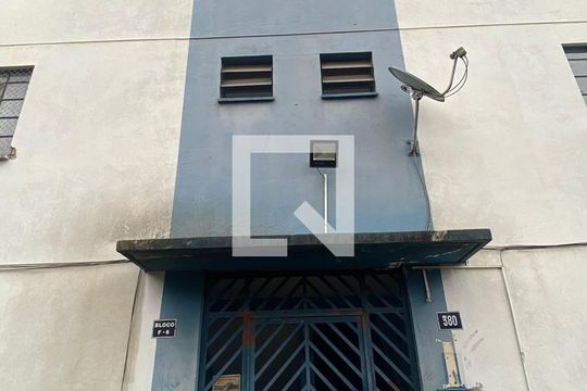 Fachada de apartamento para alugar com 3 quartos, 55m² em Vila Heliopolis, São Paulo