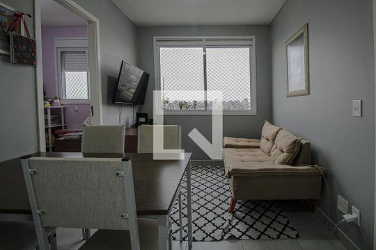Apartamento à venda com 2 quartos, 34m² em Cambuci, São Paulo