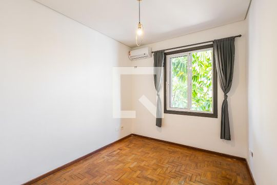 Quarto 1 de casa à venda com 4 quartos, 250m² em Jardim Paulista, São Paulo