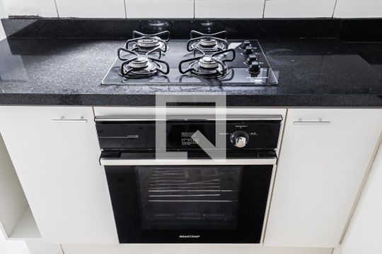 Cozinha de casa à venda com 4 quartos, 250m² em Jardim Paulista, São Paulo