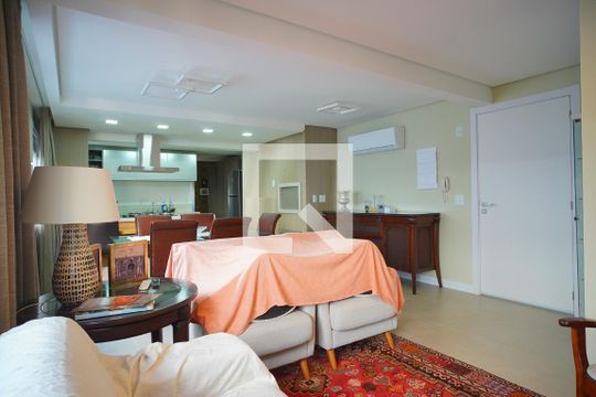 Sala de apartamento à venda com 3 quartos, 95m² em Petrópolis, Porto Alegre