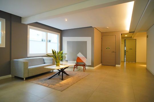 Hall de entrada de apartamento à venda com 3 quartos, 95m² em Petrópolis, Porto Alegre