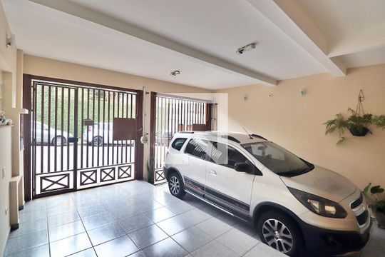 Garagem de casa à venda com 4 quartos, 166m² em Campestre, Santo André