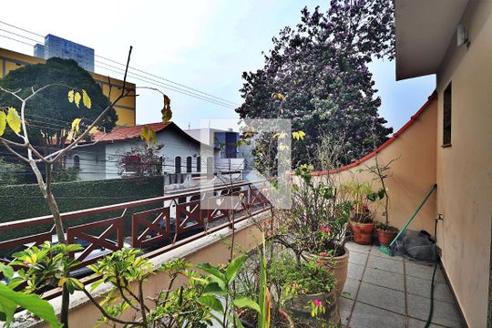 Varanda do Quarto 1 - Suíte de casa à venda com 4 quartos, 166m² em Campestre, Santo André
