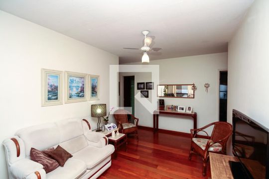 Sala de apartamento à venda com 3 quartos, 110m² em Menino Deus, Porto Alegre