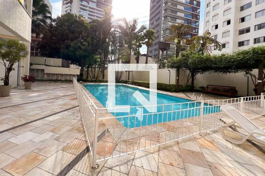 Área comum - Piscina de apartamento para alugar com 2 quartos, 100m² em Vila Nova Conceição, São Paulo