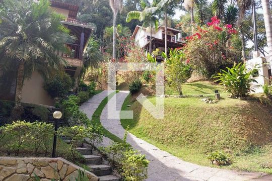 Área comum de casa de condomínio à venda com 5 quartos, 385m² em Centro, Rio Acima