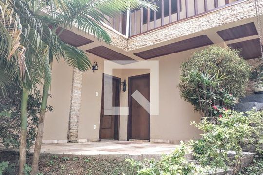 Área comum de casa de condomínio à venda com 5 quartos, 385m² em Centro, Rio Acima