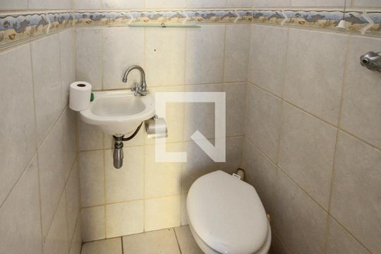 Lavabo de casa para alugar com 2 quartos, 150m² em Jardim Imperador (zona Leste), São Paulo