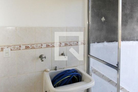 Área de Serviço de casa para alugar com 2 quartos, 150m² em Jardim Imperador (zona Leste), São Paulo