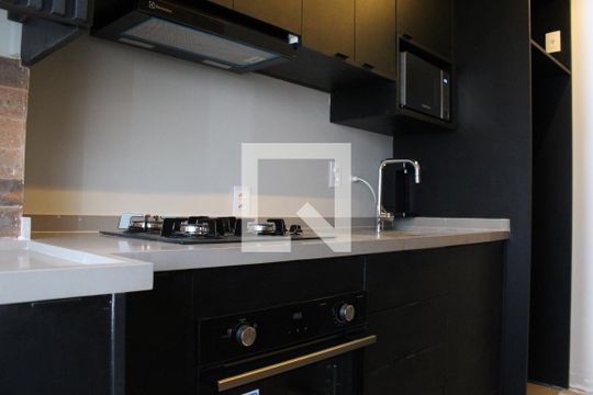 Cozinha de apartamento para alugar com 1 quarto, 54m² em Vila Dom Pedro Ii, São Paulo